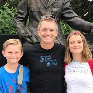 Meet your Posher, Jay